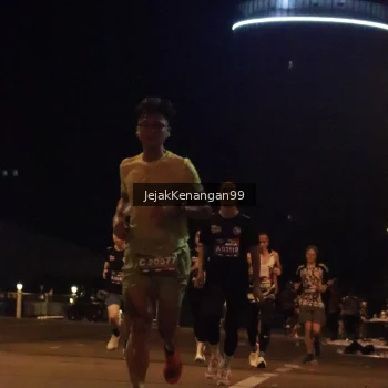 Runner Photo 3683834