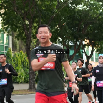 Runner Photo 3683846