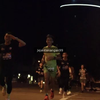 Runner Photo 3683848