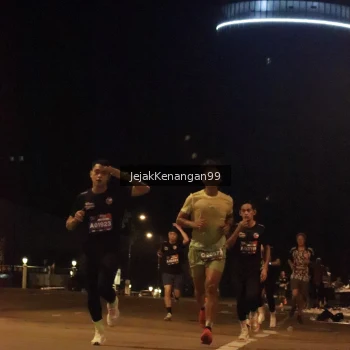 Runner Photo 3683908