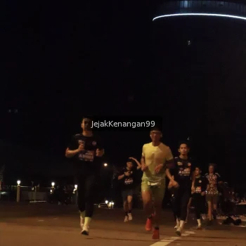 Runner Photo 3683920
