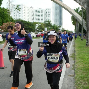 Runner Photo 3683996