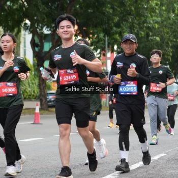 Runner Photo 3684001