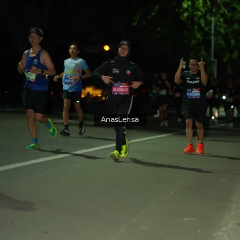 Runner Photo 3684008