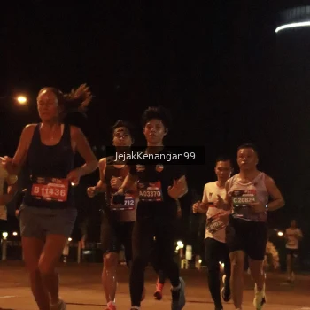 Runner Photo 3684018