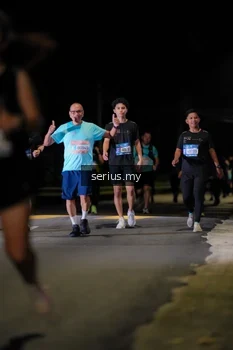 Runner Photo 3684035