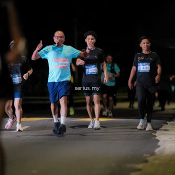 Runner Photo 3684043