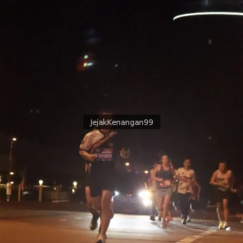 Runner Photo 3684096