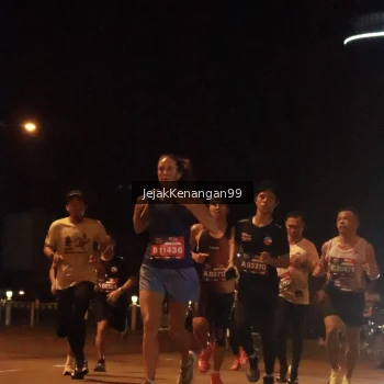 Runner Photo 3684103