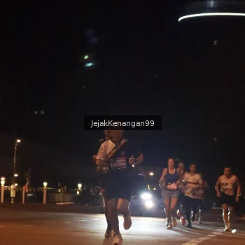 Runner Photo 3684113