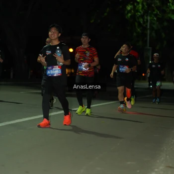 Runner Photo 3684178