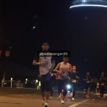 Runner Photo 3684237
