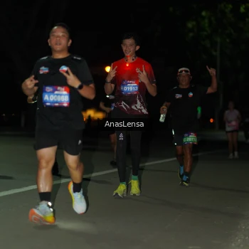 Runner Photo 3684336
