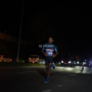 Runner Photo 3684368