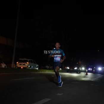 Runner Photo 3684372