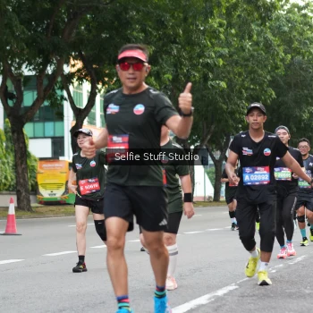 Runner Photo 3684378