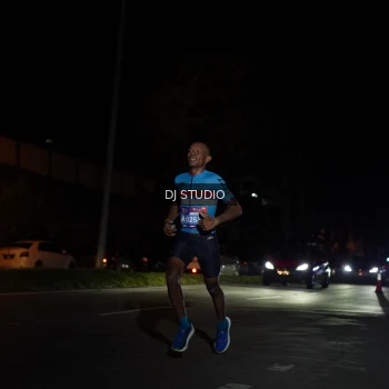 Runner Photo 3684383