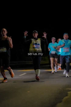 Runner Photo 3684385