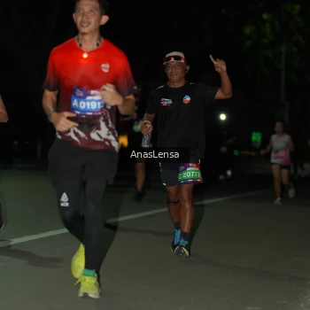 Runner Photo 3684387
