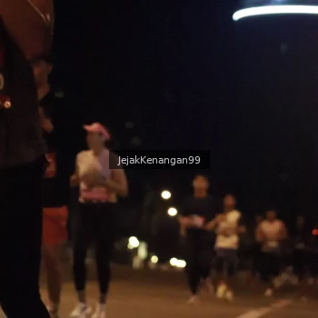Runner Photo 3684415