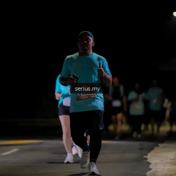 Runner Photo 3684453