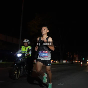 Runner Photo 3684494