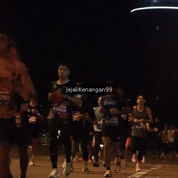 Runner Photo 3684575
