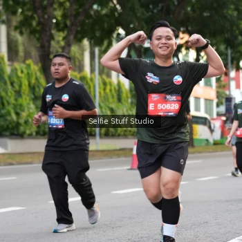 Runner Photo 3684613