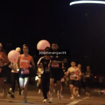 Runner Photo 3684648
