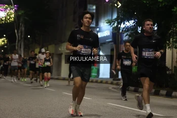 Runner Photo 3684672