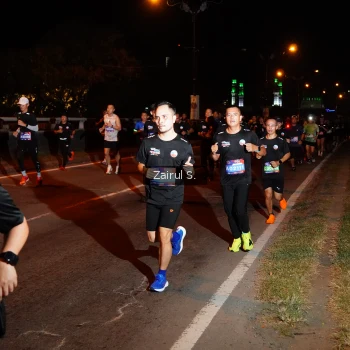 Runner Photo 3684699