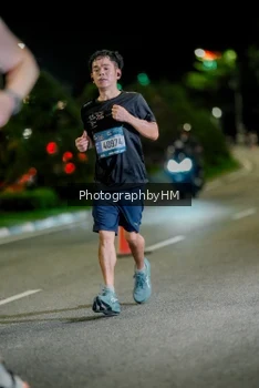 Runner Photo 3684717