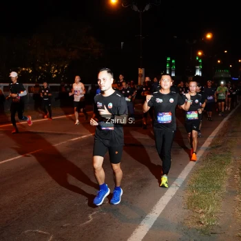 Runner Photo 3684737