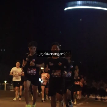 Runner Photo 3684807