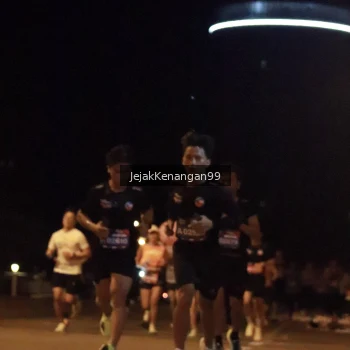 Runner Photo 3684813