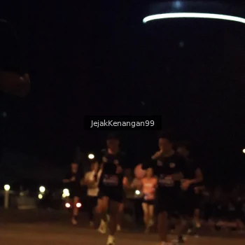 Runner Photo 3684911