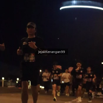 Runner Photo 3684922