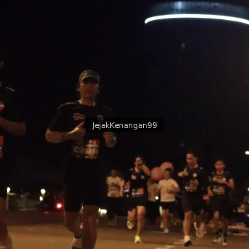 Runner Photo 3684957