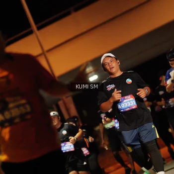Runner Photo 3684975