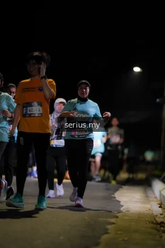Runner Photo 3685002