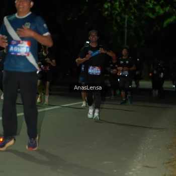 Runner Photo 3685025