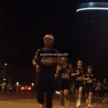 Runner Photo 3685110