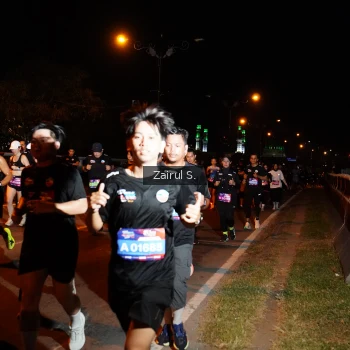 Runner Photo 3685171