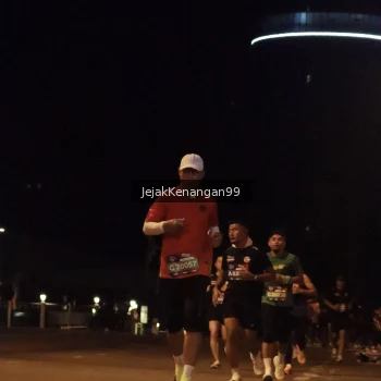 Runner Photo 3685181