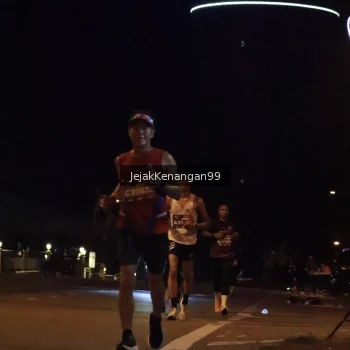 Runner Photo 3685212