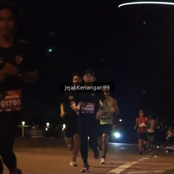 Runner Photo 3685327