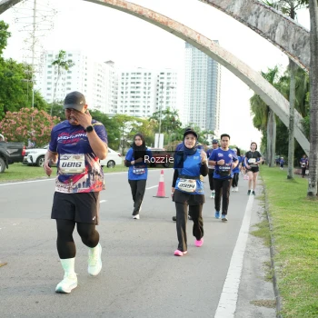 Runner Photo 3685565