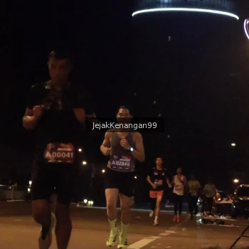 Runner Photo 3685569