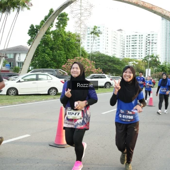 Runner Photo 3685629