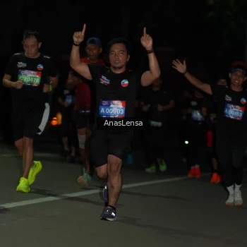 Runner Photo 3685660